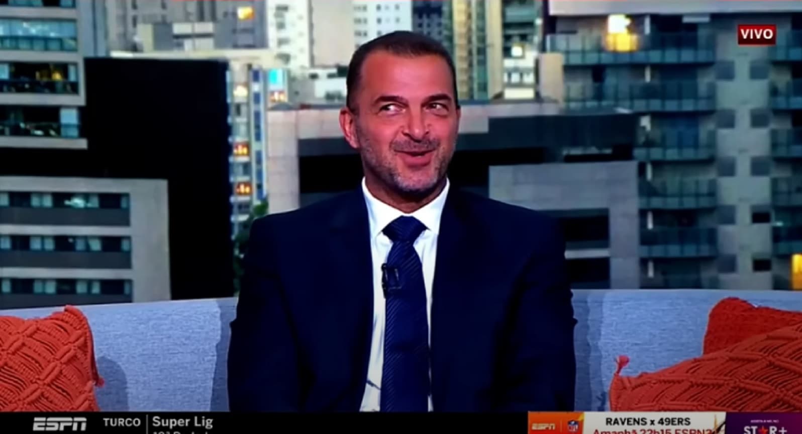 zé elias fala do de la cruz no flamengo