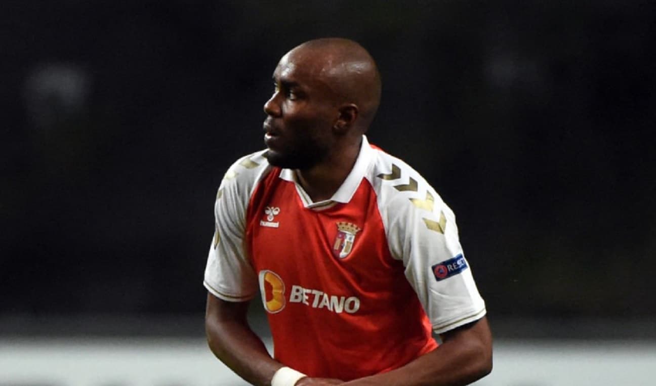 Al-Musrati em negociação com o Flamengo