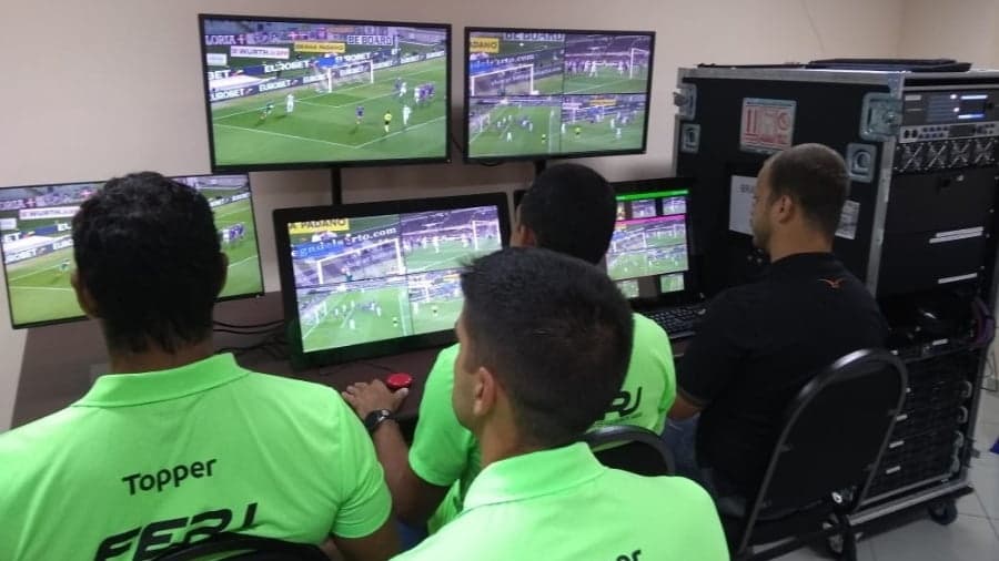 VAR será utilizado em todos os jogos de Vasco, Flamengo, Fluminense e Botafogo do Campeonato Carioca