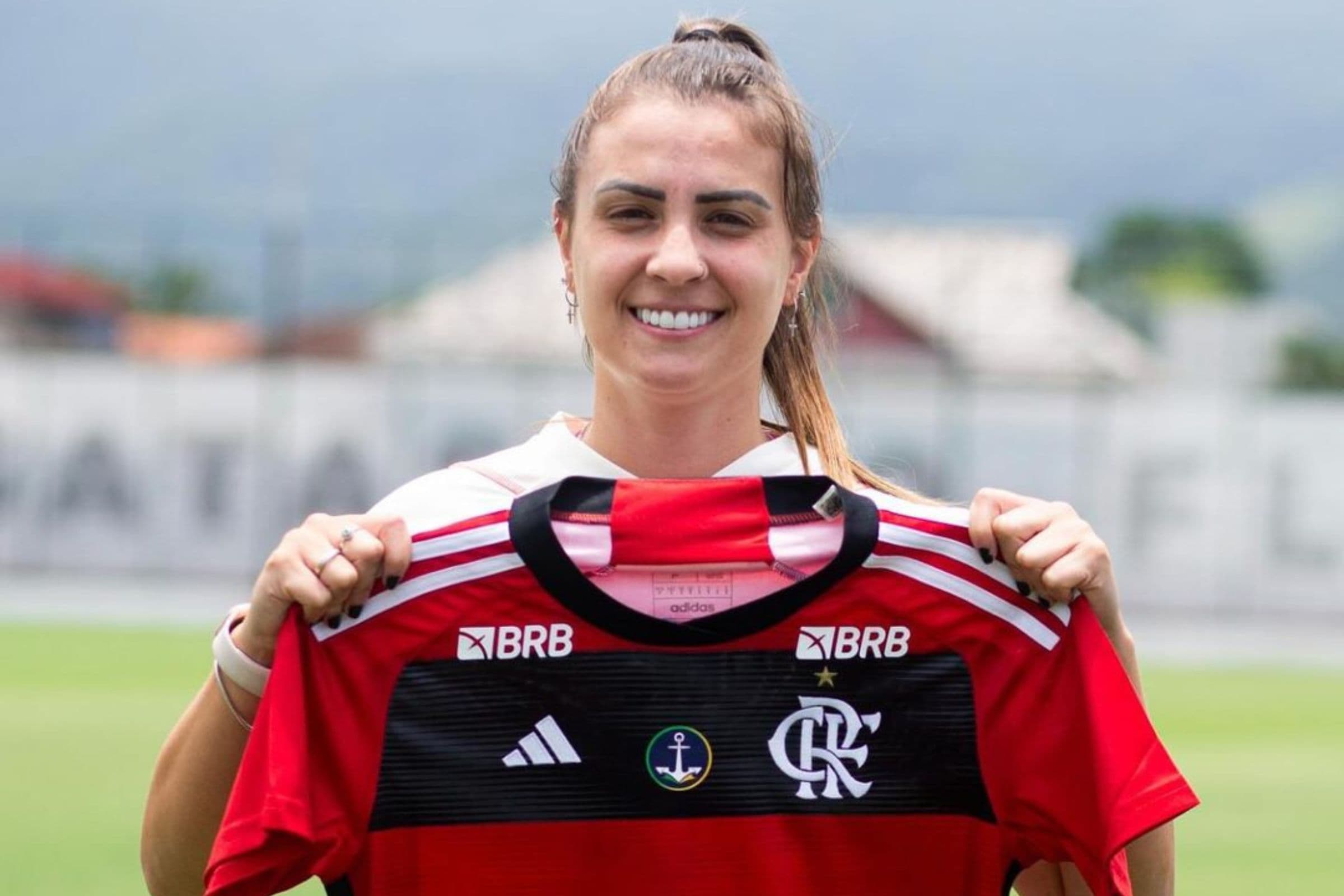 Djeni Becker com a camisa do Flamengo