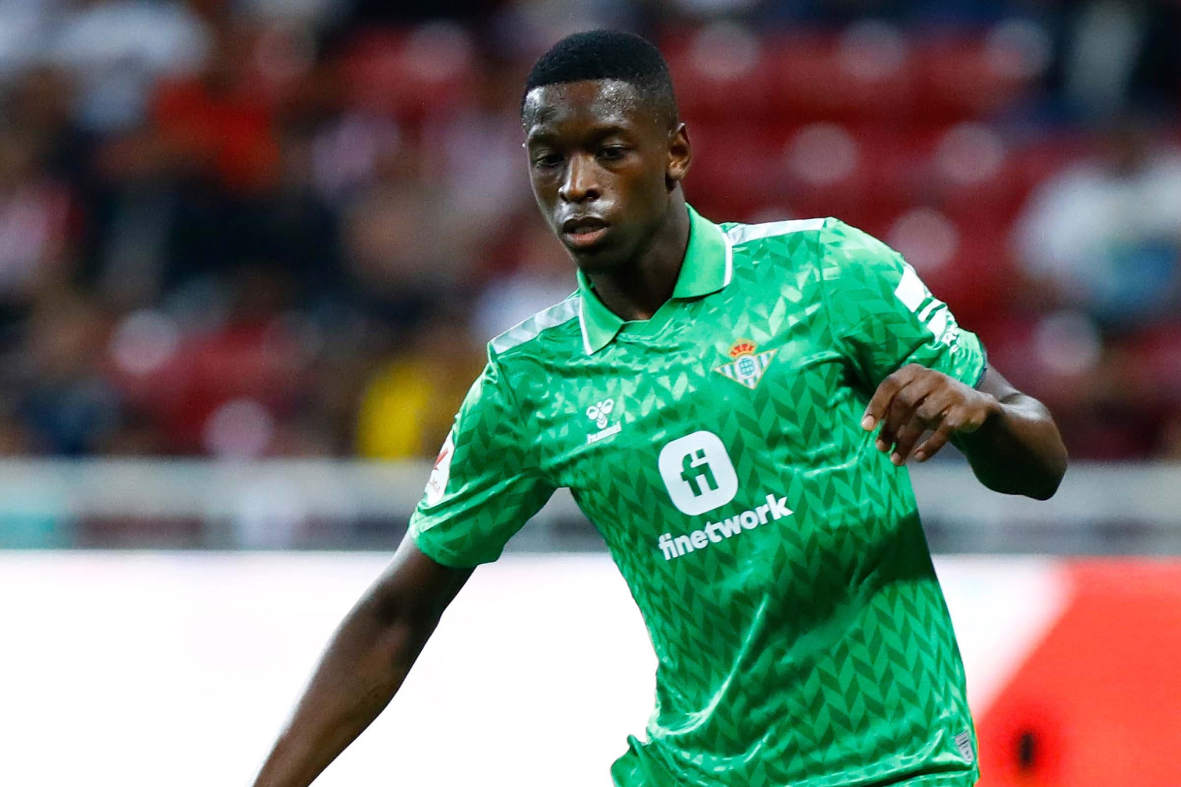 Luiz Henrique, do Betis e ex-Fluminense, interessa o Flamengo na janela