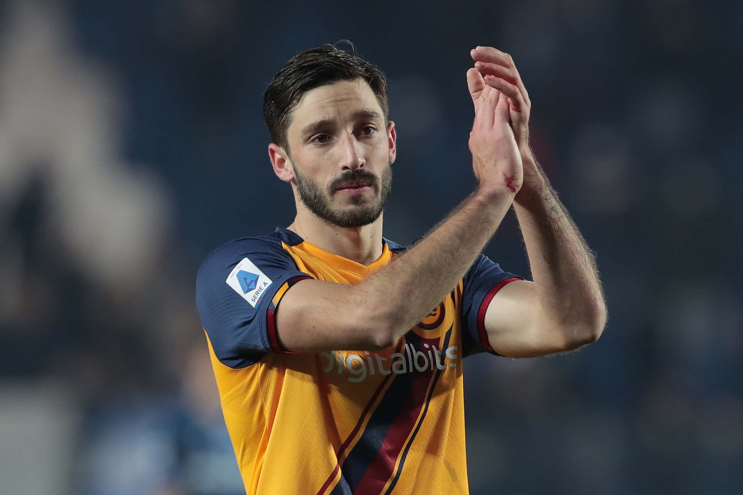 Viña custará 8 milhões de euros ao Flamengo e Roma arcará com títulos do lateral na Gávea