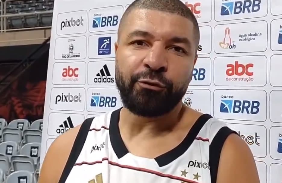 Olivinha concede entrevista após vitória do Flamengo