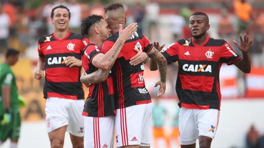 Marcelo Cirino gol do Flamengo com Guerrero, Pará e Leandro Damião em 2016