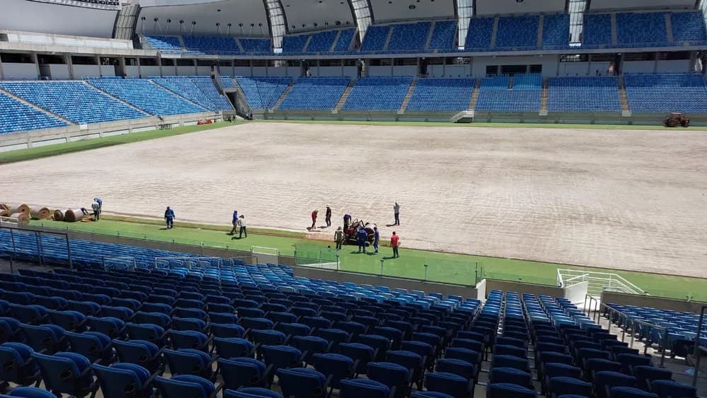 Arena das Dunas passa por substituição no gramado