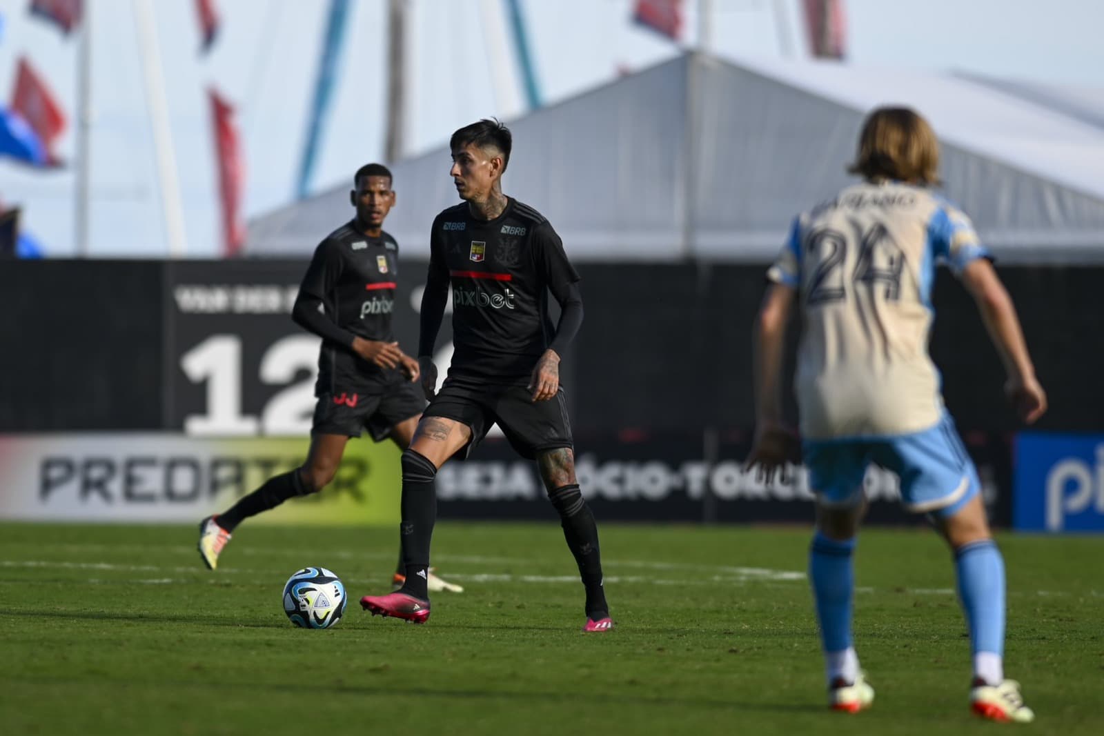 Onde vai passar ao vivo os jogos do Flamengo contra Orlando City e Portuguesa, hoje, pelo FC Series e Campeonato Carioca
