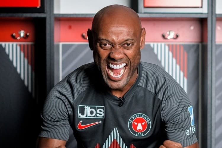 Após não conseguir acesso para Série A com o Sport, Vagner Love jogará o Brasileirão 2024 por outro rubro-negro