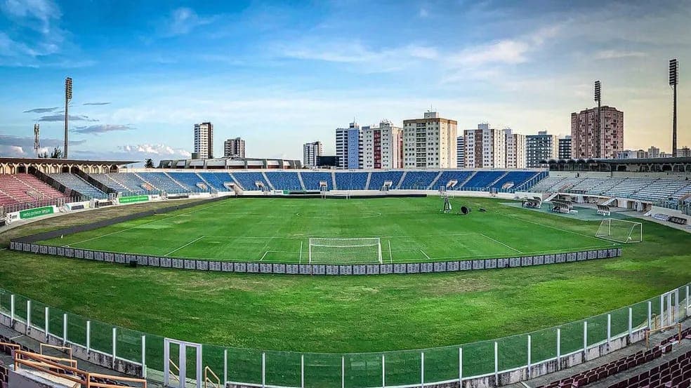 Estádio Batistão, onde se enfrentam Flamengo e Bangu pelo Carioca