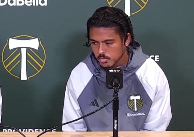 Evander fala sobre o Flamengo em coletiva do Portland Timbers