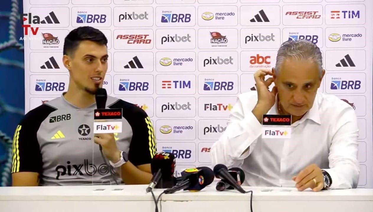 Matheus Bachi e Tite em coletiva após vitória do Flamengo sobre o Sampaio Corrêa
