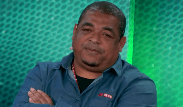 Vampeta em programa da Jovem Pan; ex-jogador comparou folhas salariais de Flamengo e Corinthians e criticou Igor Coronado