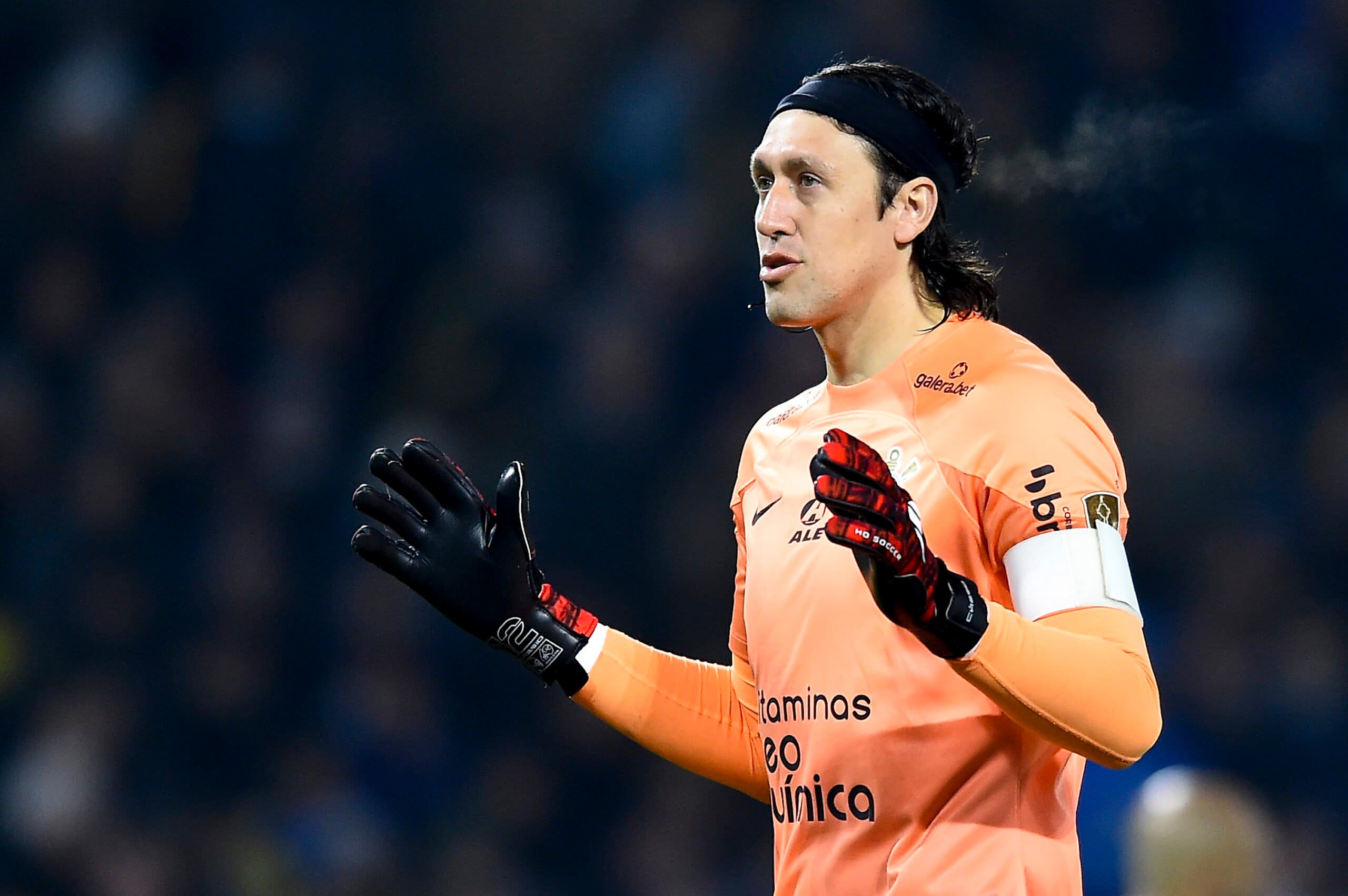 Flamengo é aconselhado a tirar Cássio do Corinthians