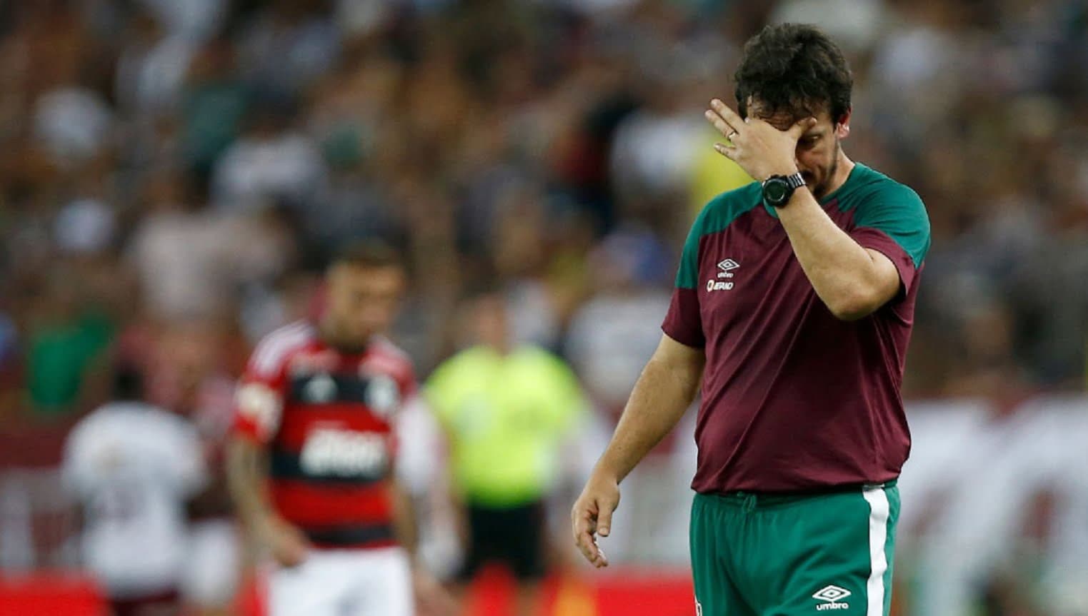 fernando diniz em ação contra o flamengo