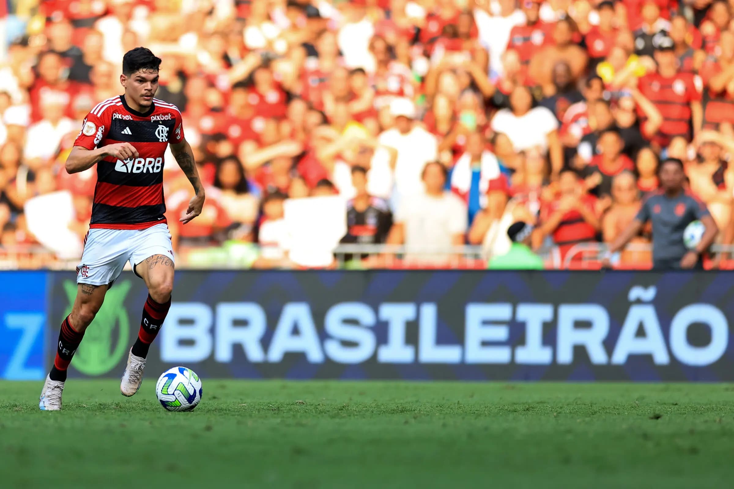 MRN detalha cronograma de pagamento ao Flamengo de contrato milionário com a Brax por placas de publicidade no Brasileiro até 2029