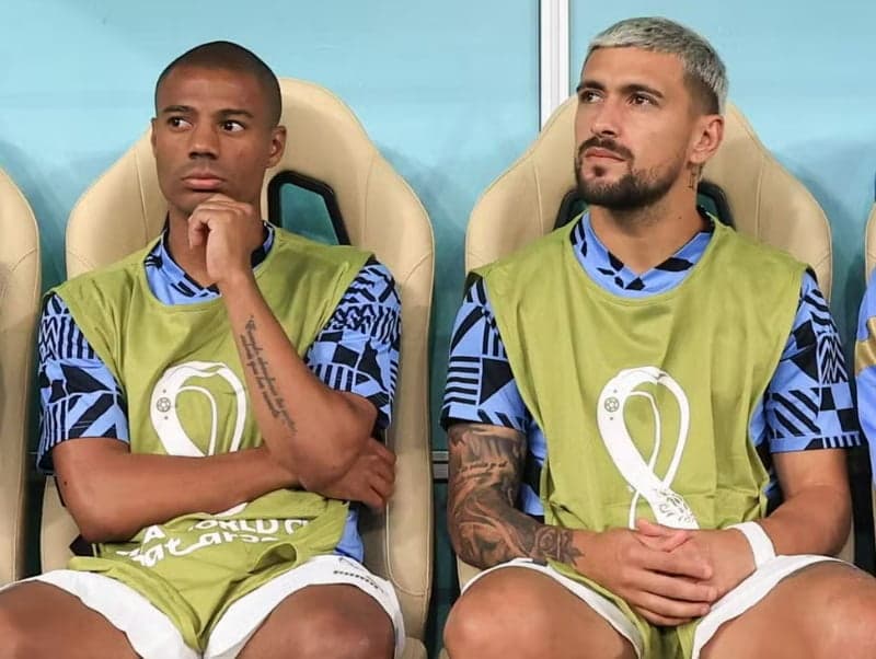 De La Cruz e Arrascaeta na seleção do Uruguai. Flamengo e outros clubes enviaram ofício à CBF para que entidade mude calendário previsto durante a disputa da Copa América