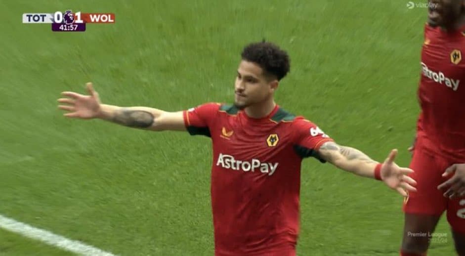 joão gomes ex-flamengo marca pelo wolves