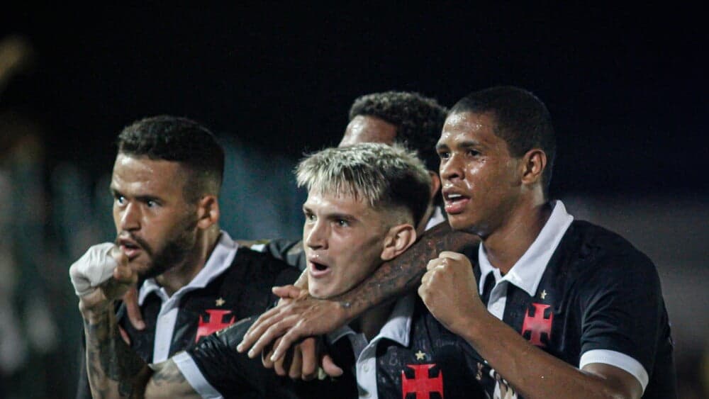 vasco libera meia antes de enfrentar flamengo