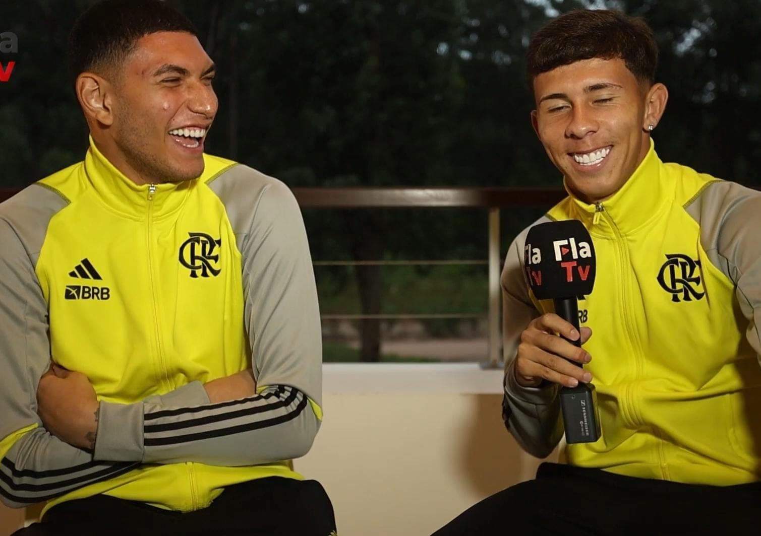 Caio Barone e Felipe Teresa rindo na Fla TV