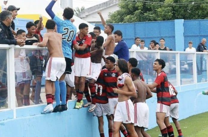 Flamengo Sub-14 conquista Brasil Soccer Cup