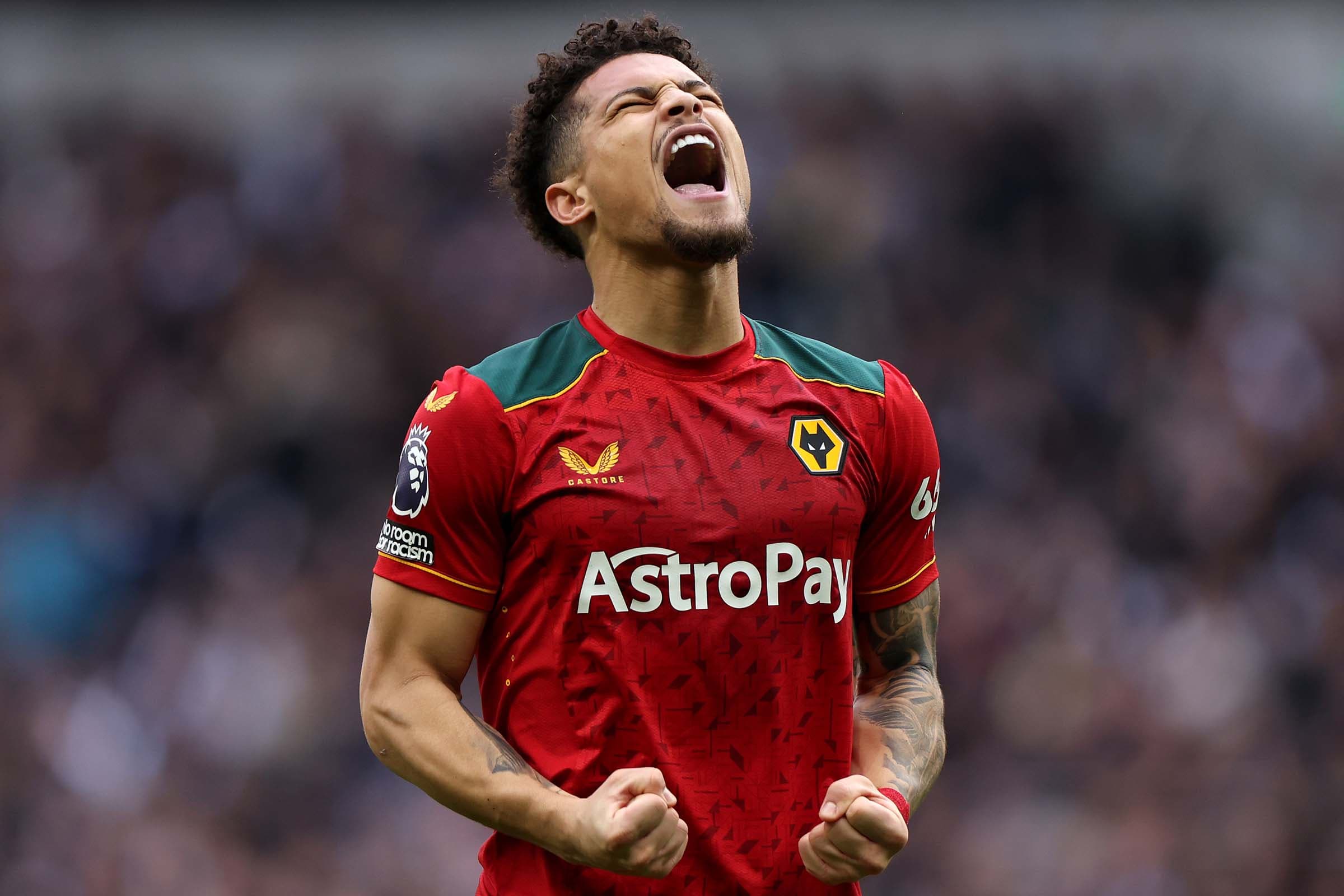 João Gomes dá toque de calcanhar para garantir vitória do Wolverhampton contra o Fulham