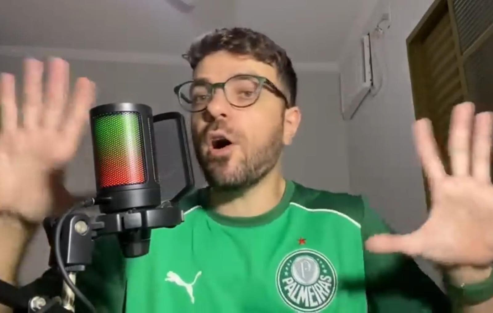 Neto, do Opina Porco, comenta caso Gabigol