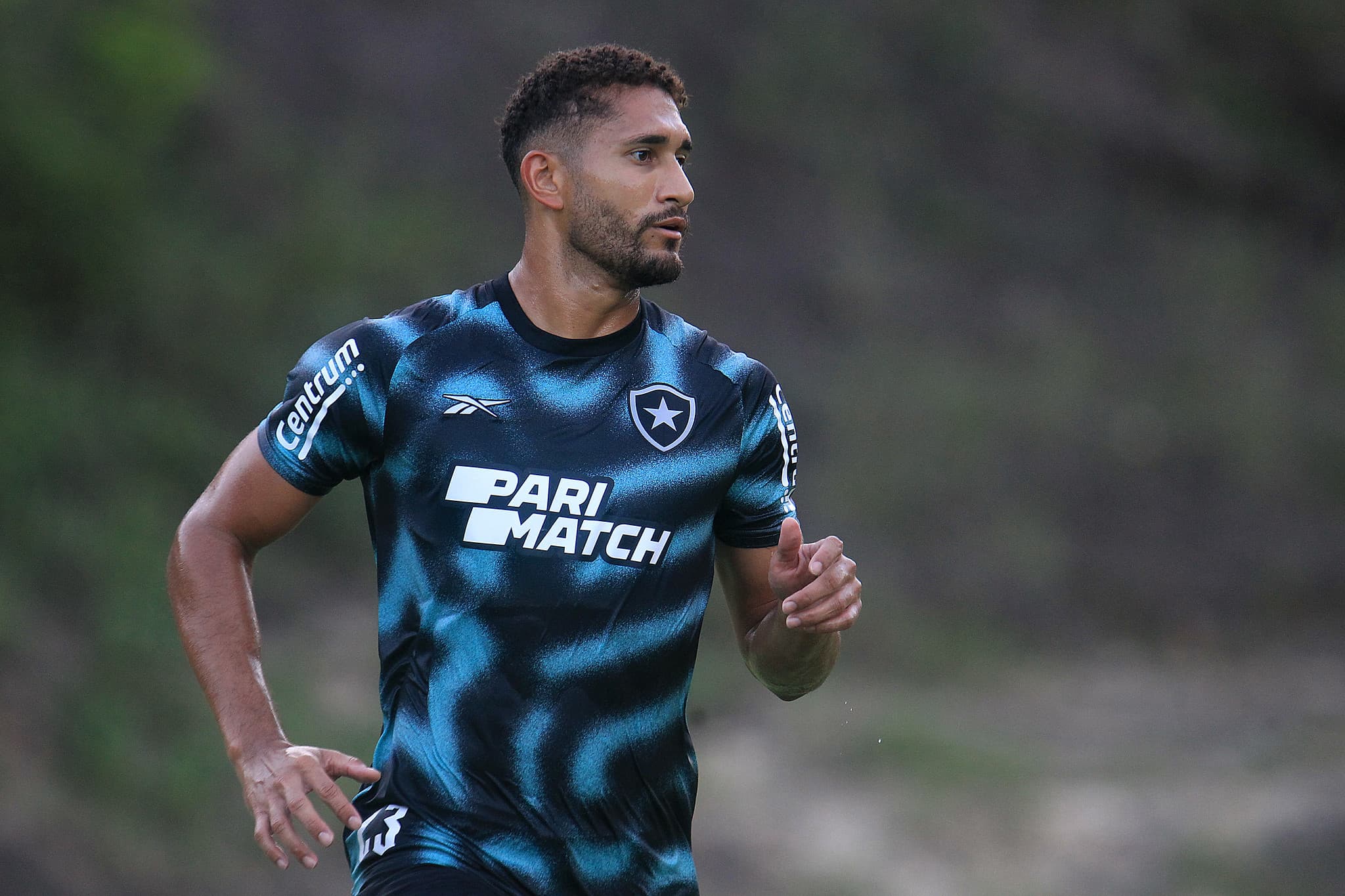 Pablo-em-treino-pelo-Botafogo