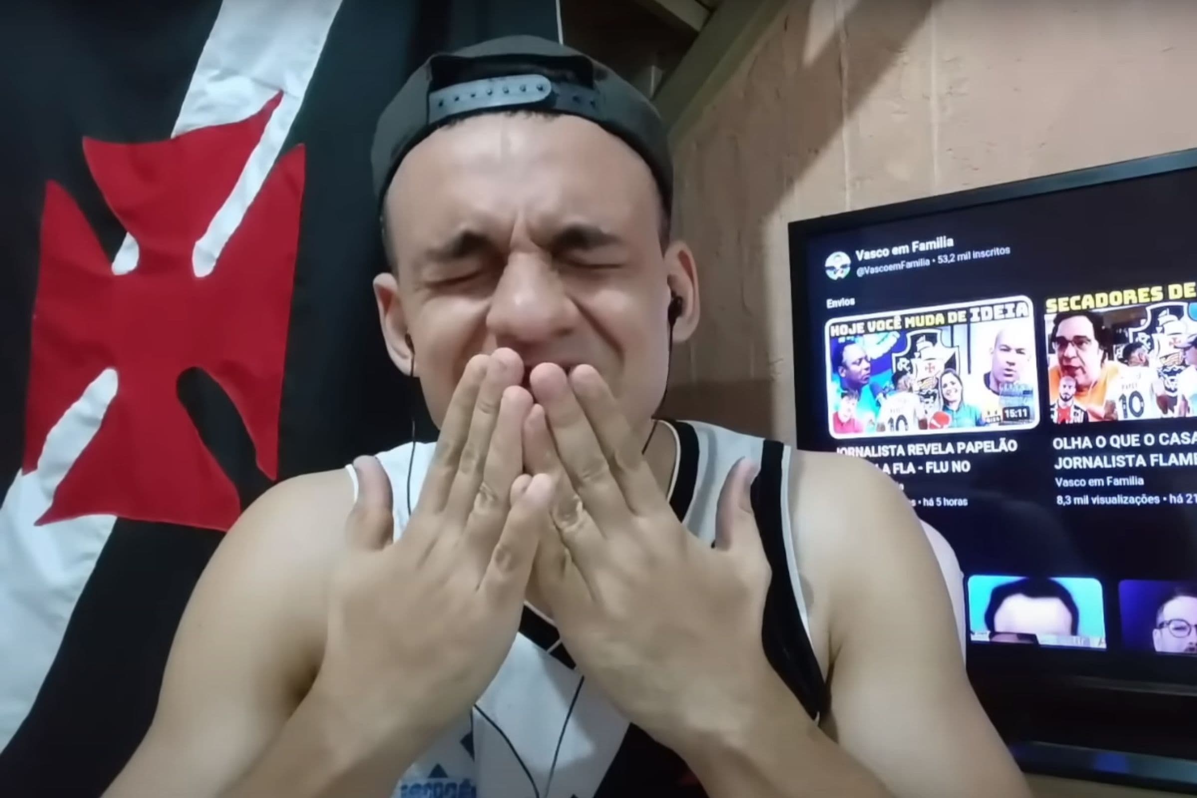 Torcedores do Vasco choram com eliminação para o Nova Iguaçu