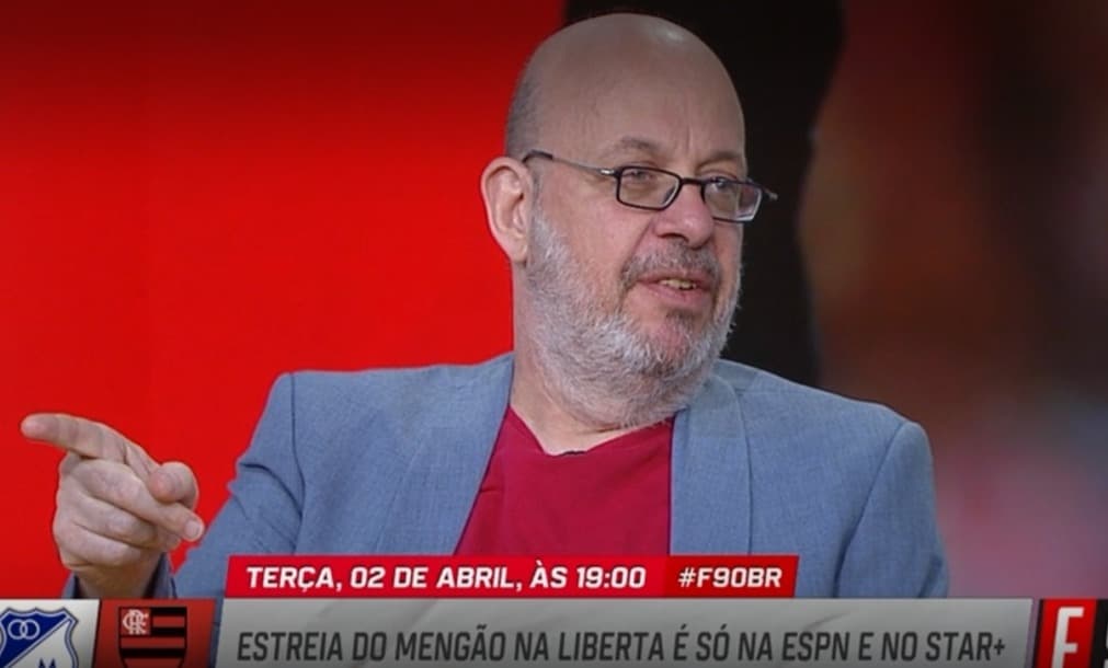 Vitor Birner em programa da ESPN; jornalista exaltou atuação do Flamengo no clássico com o Fluminense