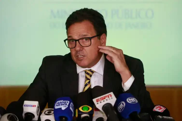 Conselheiros queriam saber quanto clube gastou com honorários de advogados; documentário revelou que Flamengo recuou após aceitar acordos