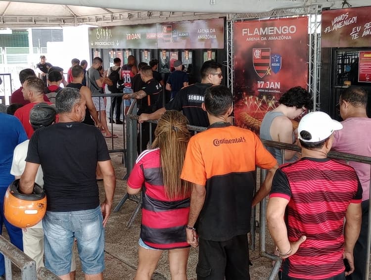 Diretor de Marketing do Flamengo cita flutuação de tarifas de passagens aéreas como possível modelo para venda de ingressos usando algoritmo