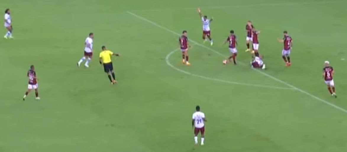 Maestro Junior discorda de PC Vasconcelos, que achou anulação absurda, e concorda com decisão de árbitro de anular gol de Pedro no Fla x Flu