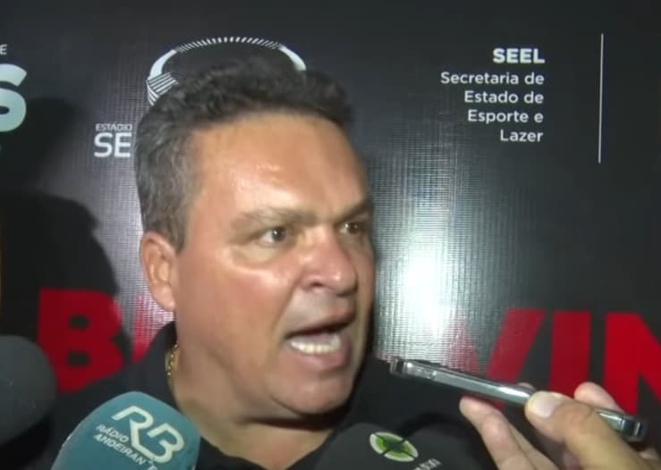 Adson Batista revoltado após Flamengo x Atlético-GO; presidente detonou arbitragem e CBF
