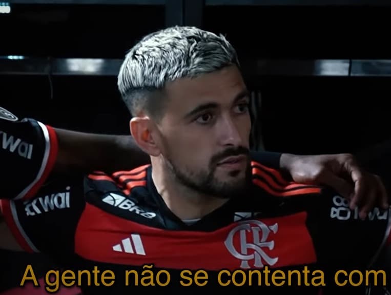 Arrascaeta discursa no vestiário antes de Flamengo x Palestino; Bruno Henrique elogiou elenco após a vitória