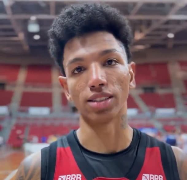 Didi Louzada com a camisa do Flamengo