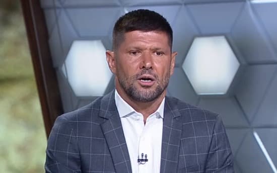 Fábio Luciano em programa da ESPN; comentarista rasgou elogios a atuação do zagueiro Léo Ortiz na estreia pelo Flamengo