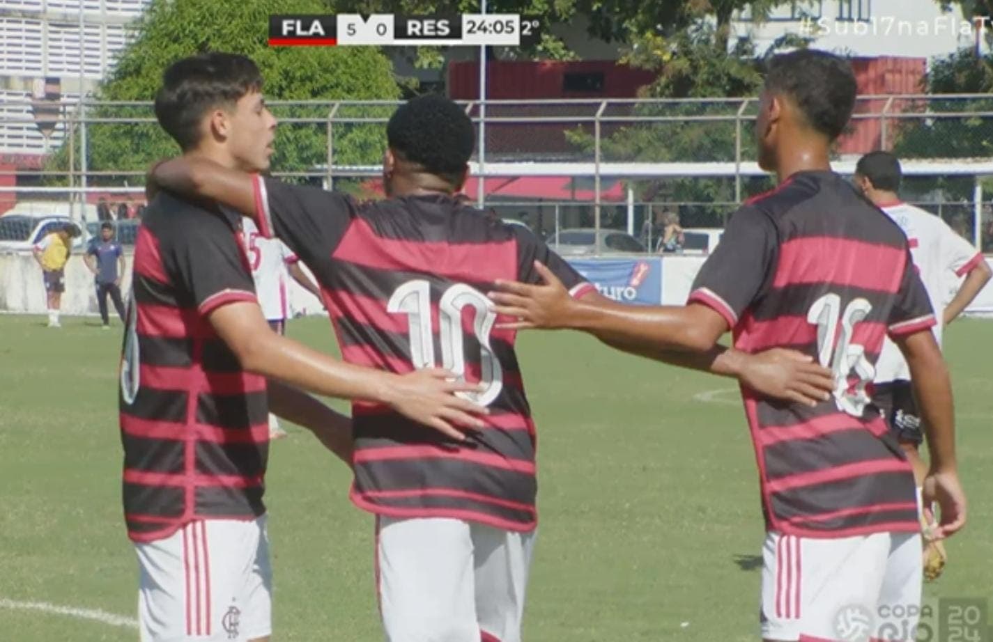 Joshua comemora hat-trick pelo Sub-17