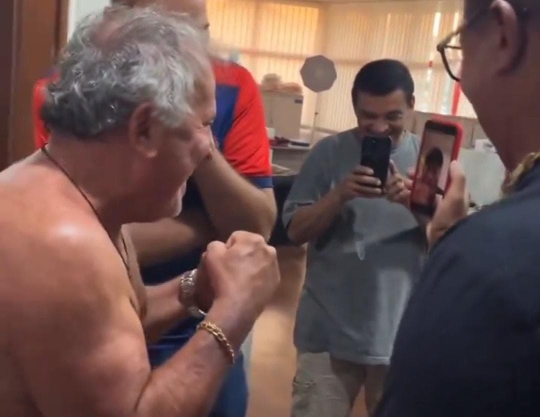 Zico faz base para Popó e propõe desafio