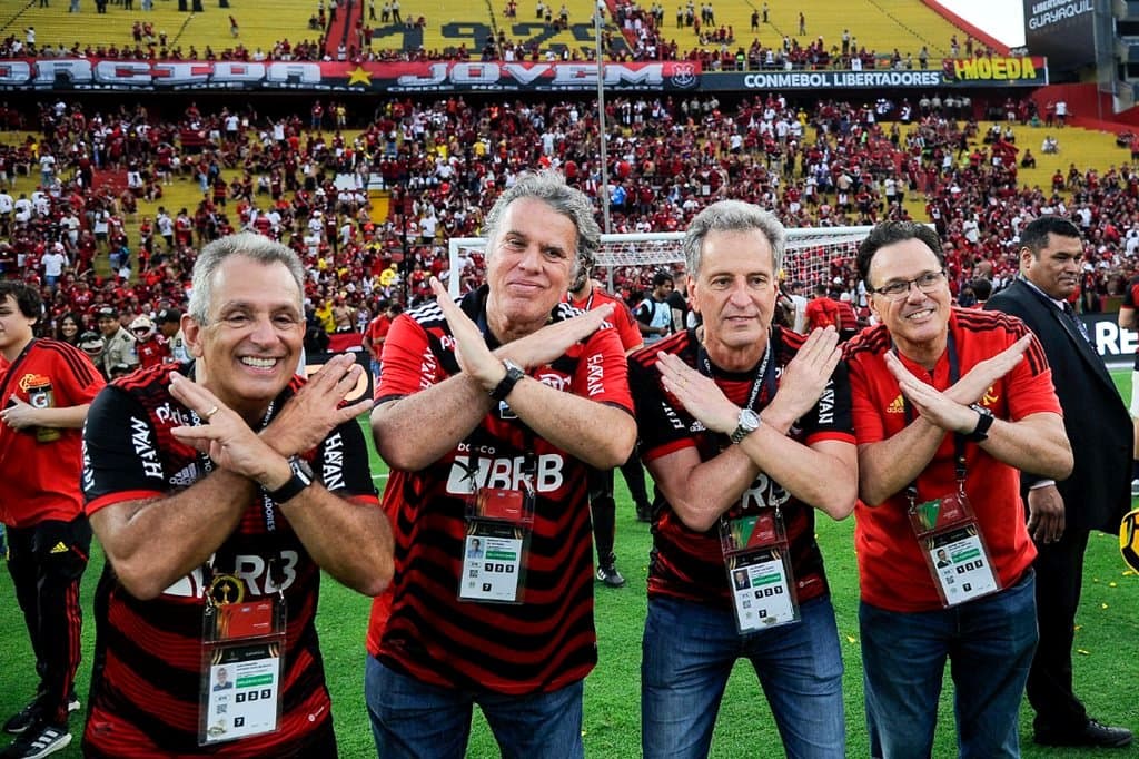Vices de Landim tentam apagar incêndio e escrevem mensagens a grupos de conselheiros defendendo novo contrato da Globo com o Flamengo