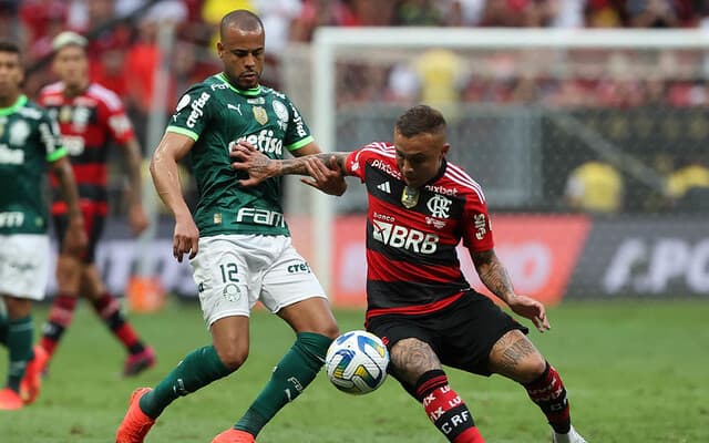 Palmeiras enfrenta o Flamengo no Allianz Parque com o desfalque de Zé Rafael. Pelo lado Rubro-Negro Cebolinha também é dúvida para Tite.