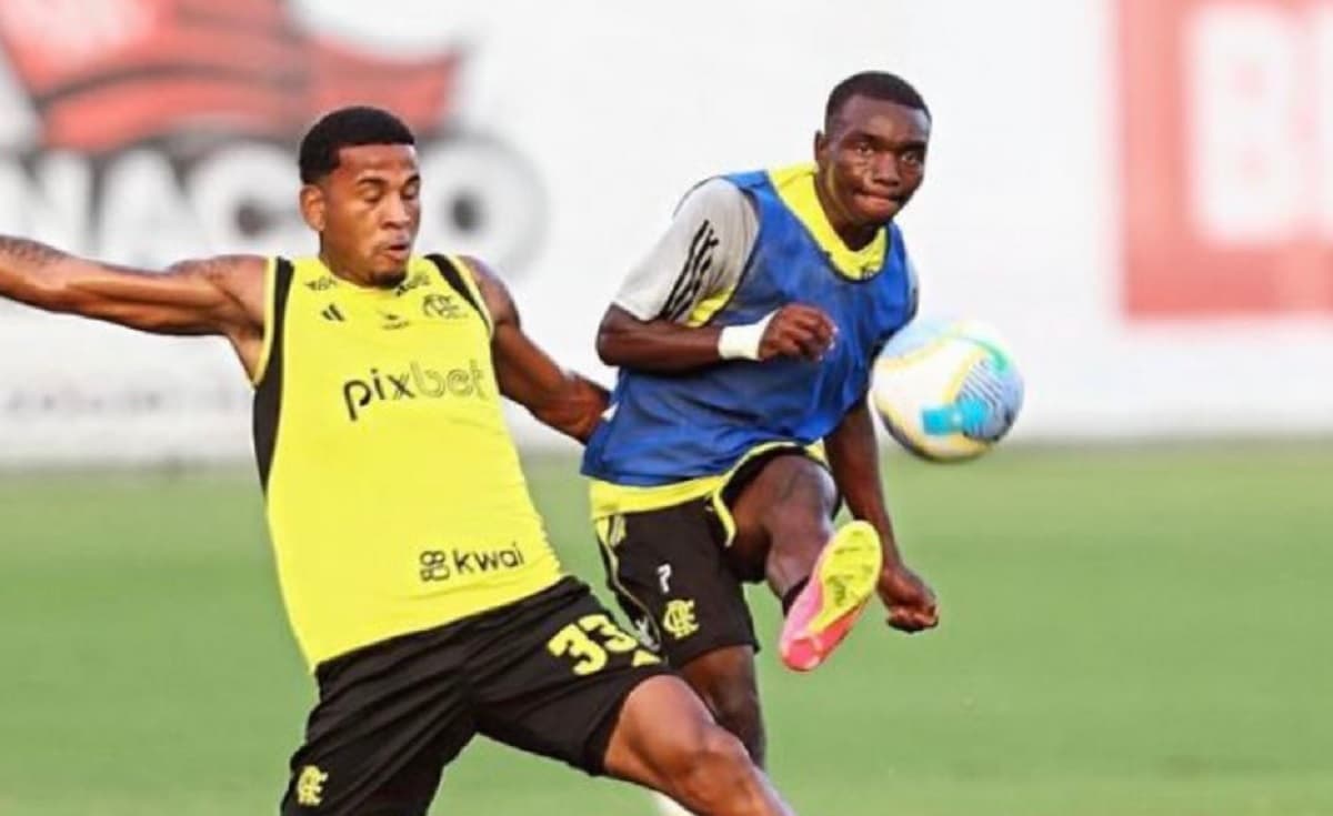 hassan treina com elenco do flamengo