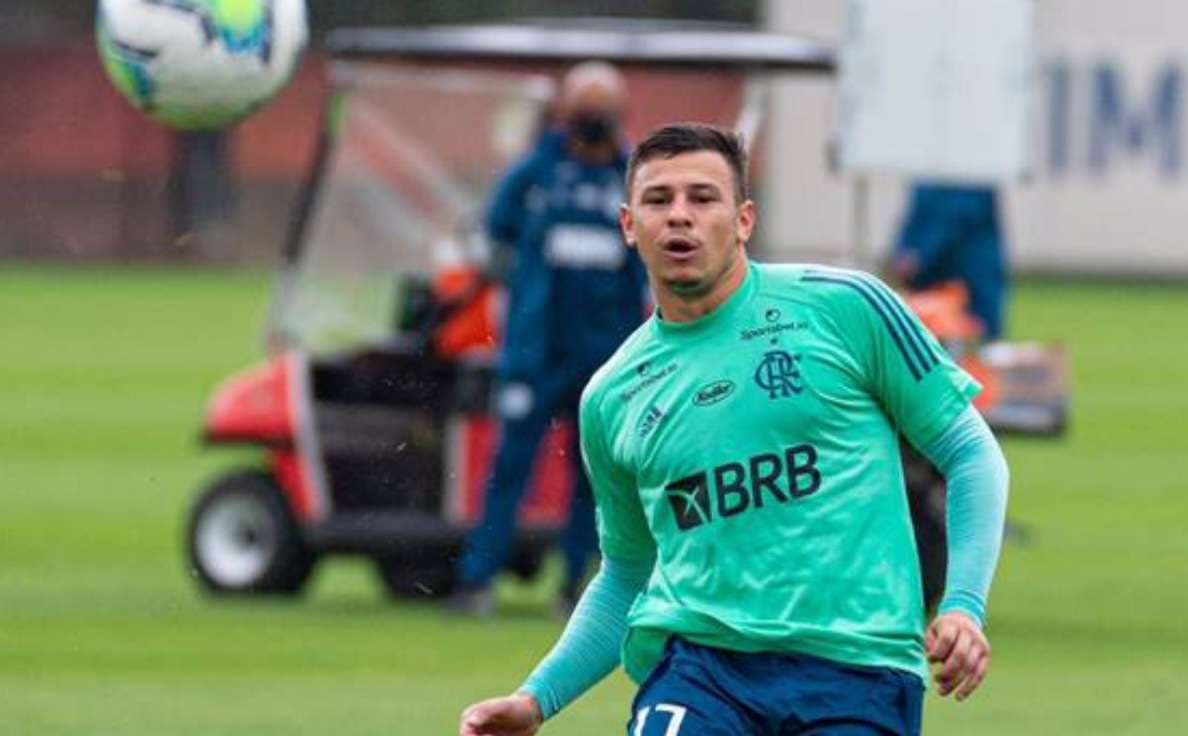 hugo moura ex-flamengo no vasco