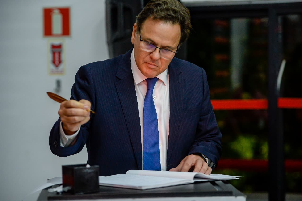 Adesão do Fla à Libra não passou por conselho; Dunshee garante que estatuto de grupo exige unanimidade para alterar divisão de verba da Globo