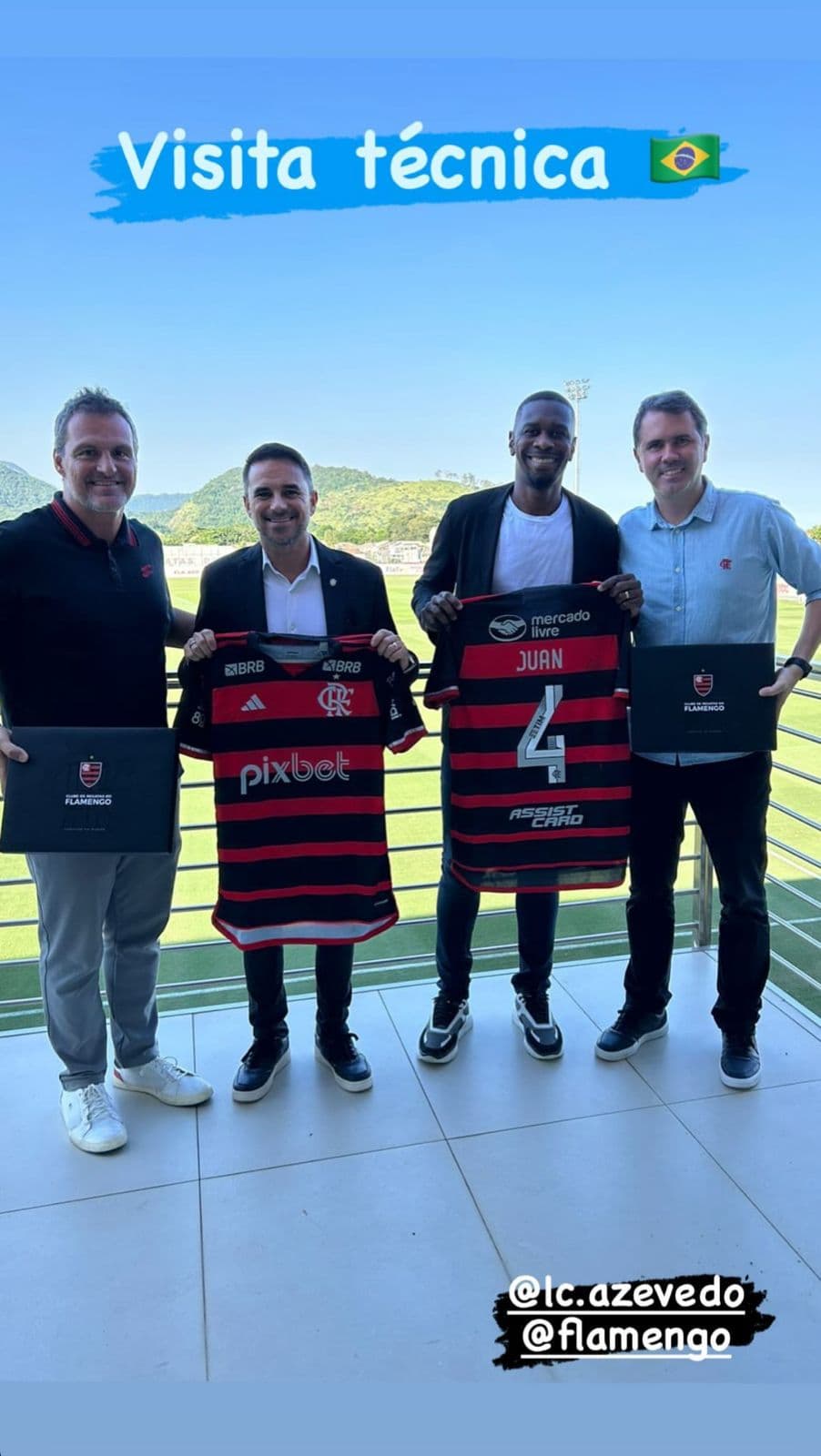 Coordenador da Seleção Brasileira, Rodrigo Caetano visita o Ninho do Urubu