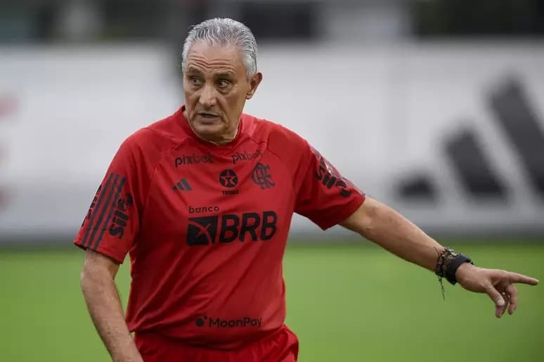 Tite deve escalar apenas três titulares contra o Bolívar