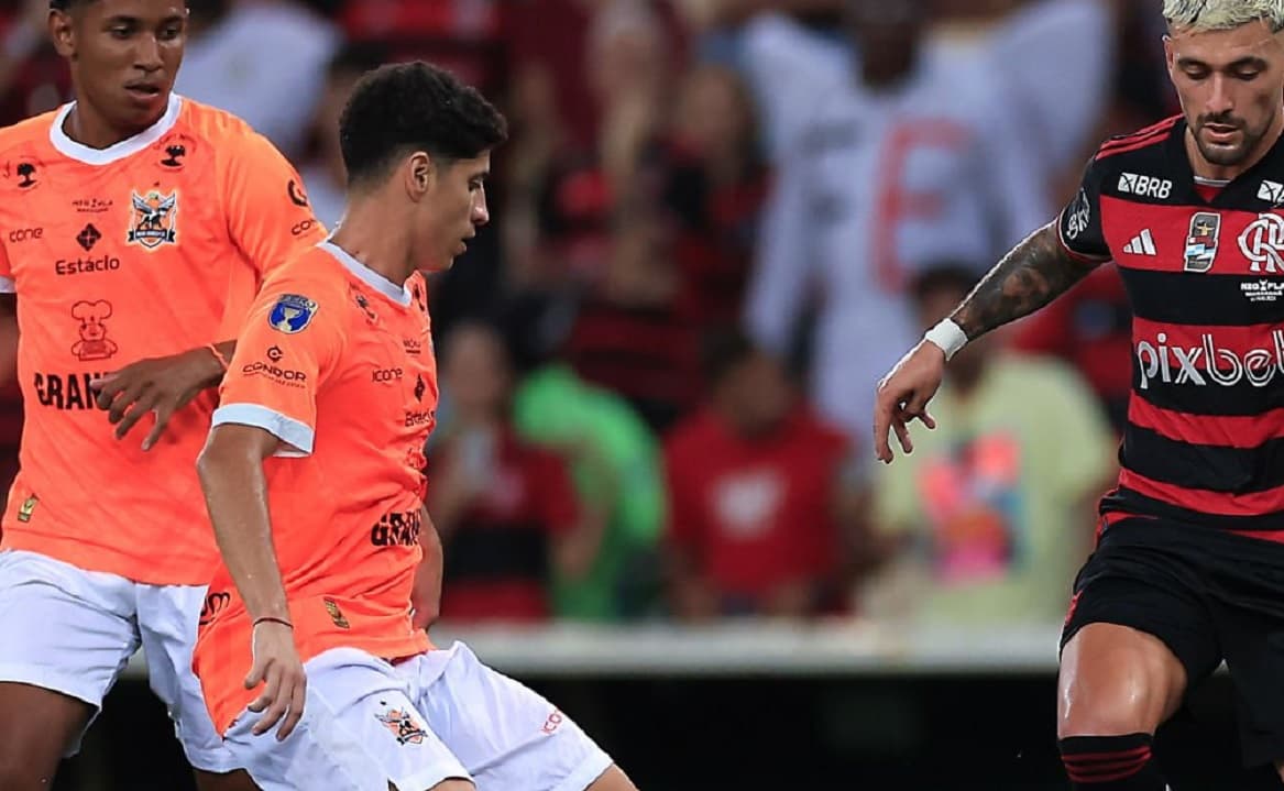 yago em jogo entre nova iguaçu e flamengo