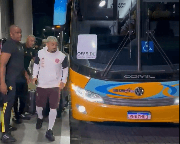 Gabigol na chegada em Manaus