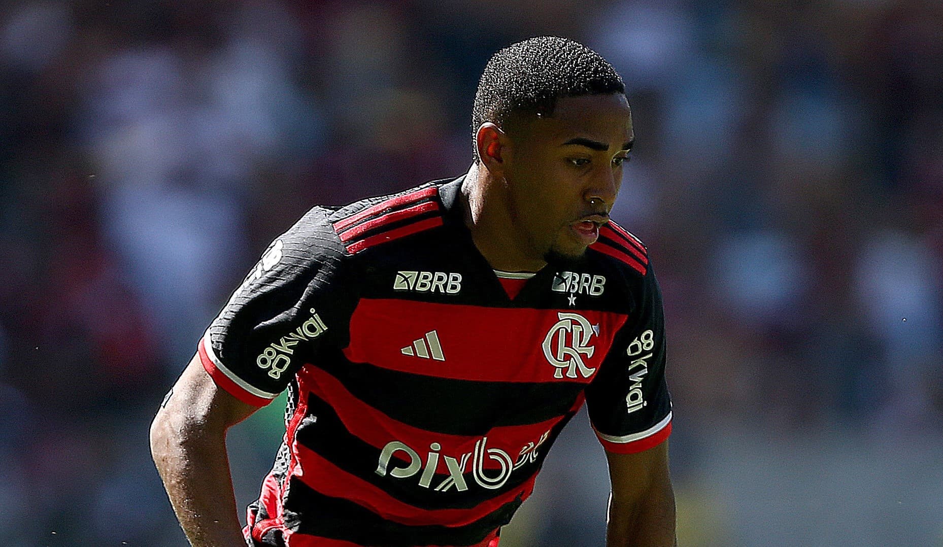 Lorran em campo pelo Flamengo; joia fez golaço no Brasileirão Sub-20 e time venceu o BOtafogo