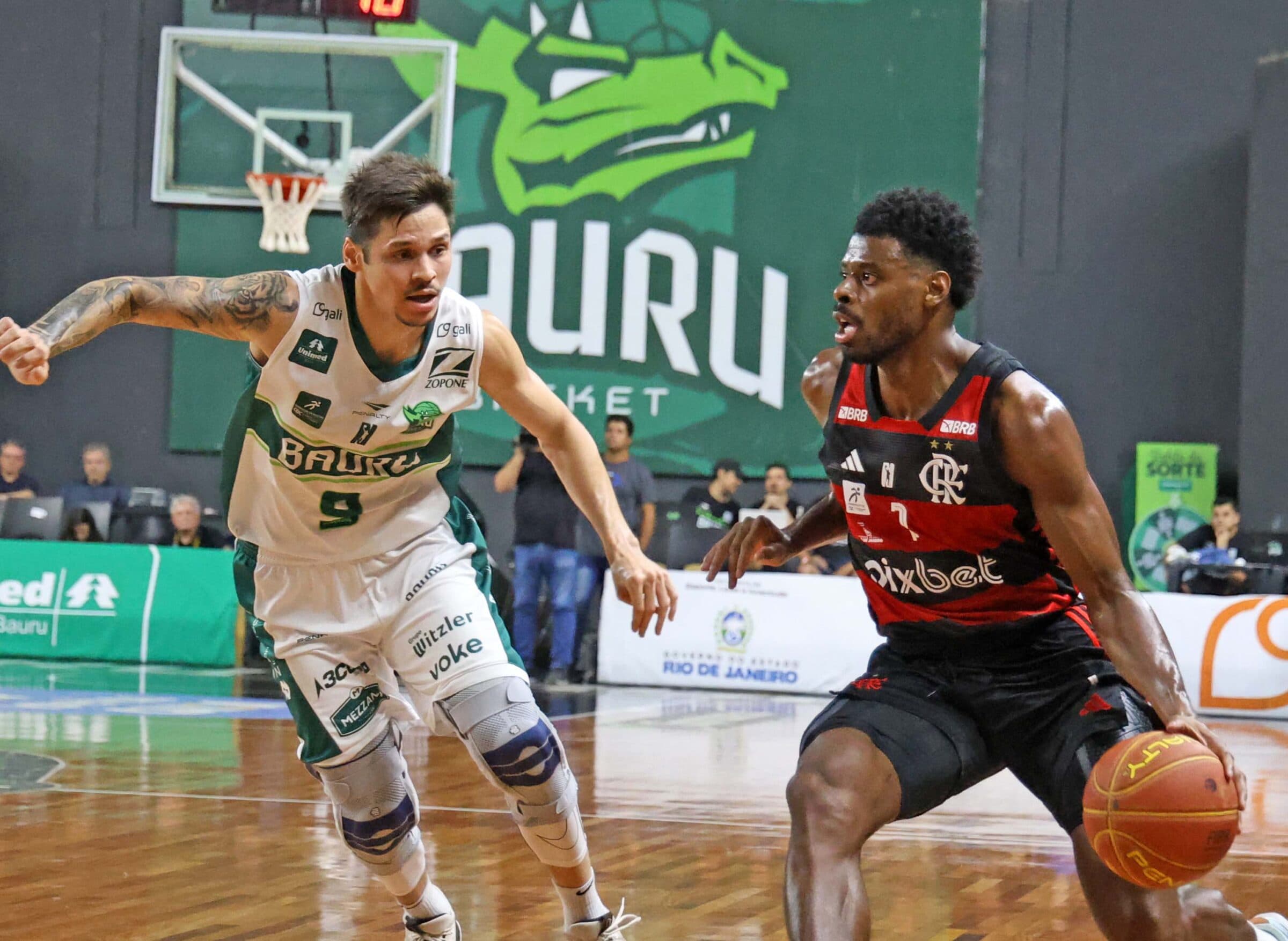 Flamengo bateu o Bauru e abriu 2 a 0 nas semifinais do NBB