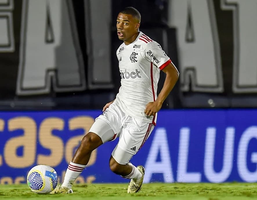 Uruguaio do Flamengo lidera estatísticas entre jogadores do Brasileirão