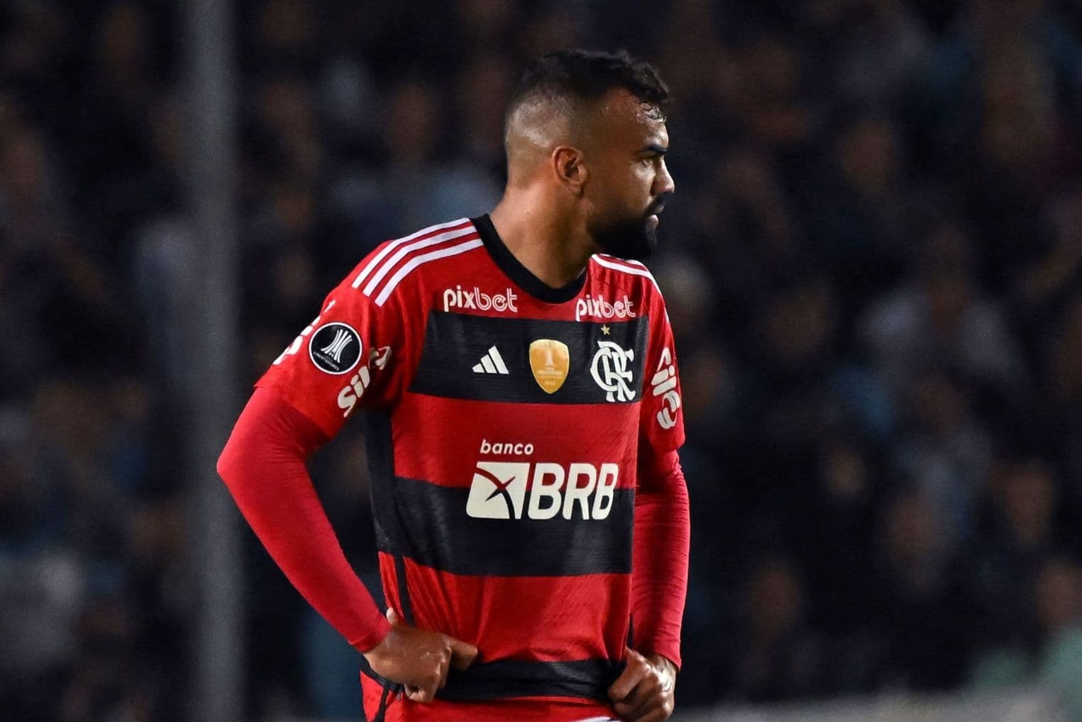 Fabrício Bruno durante jogo do Flamengo na Libertadores